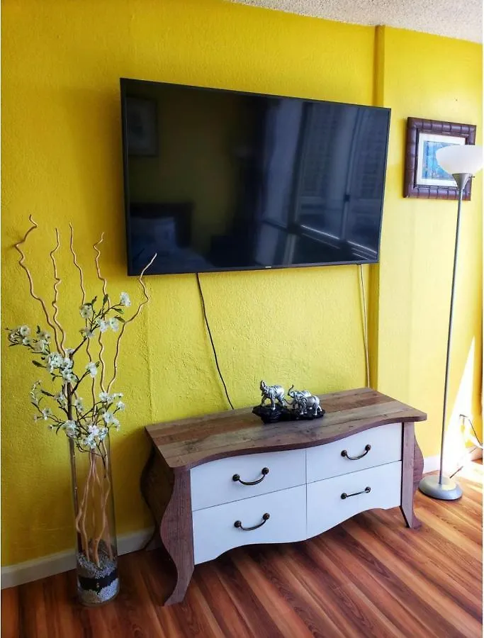 Soothing Hawaii Condo - 18F Honolulu Aparthotel